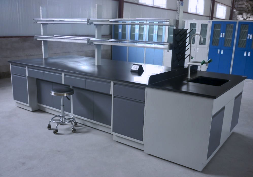 實(shí)驗(yàn)臺(tái)